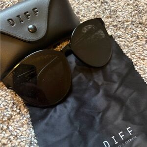 Diff Eyewear Black Sunglasses